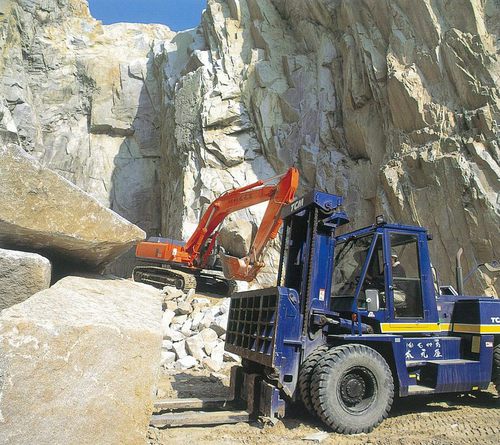 庵治石、割増の理由1.jpgのサムネール画像