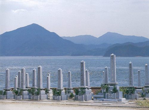 大島石の軍人墓.jpgのサムネール画像